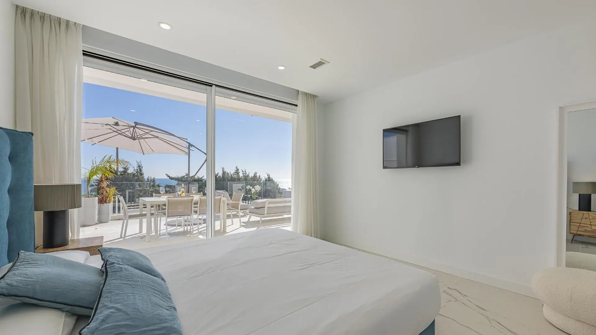 Villa Eden - Private Pool And Sea Views I 2399 San Roque  0*, San Roque (Andalucia)